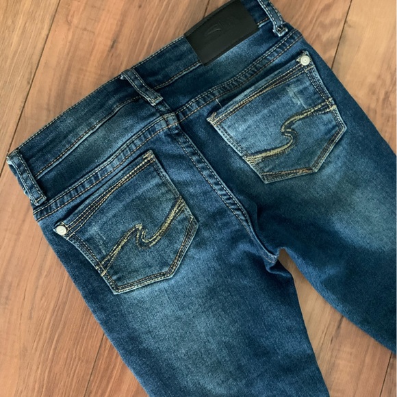 Girls Distressed Silver Jeans - Picture 5 of 7